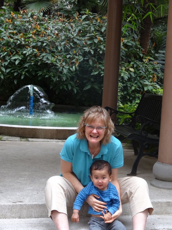 The hotel has a great courtyard with a beautiful garden. Max and Michelle enjoying the morning out.